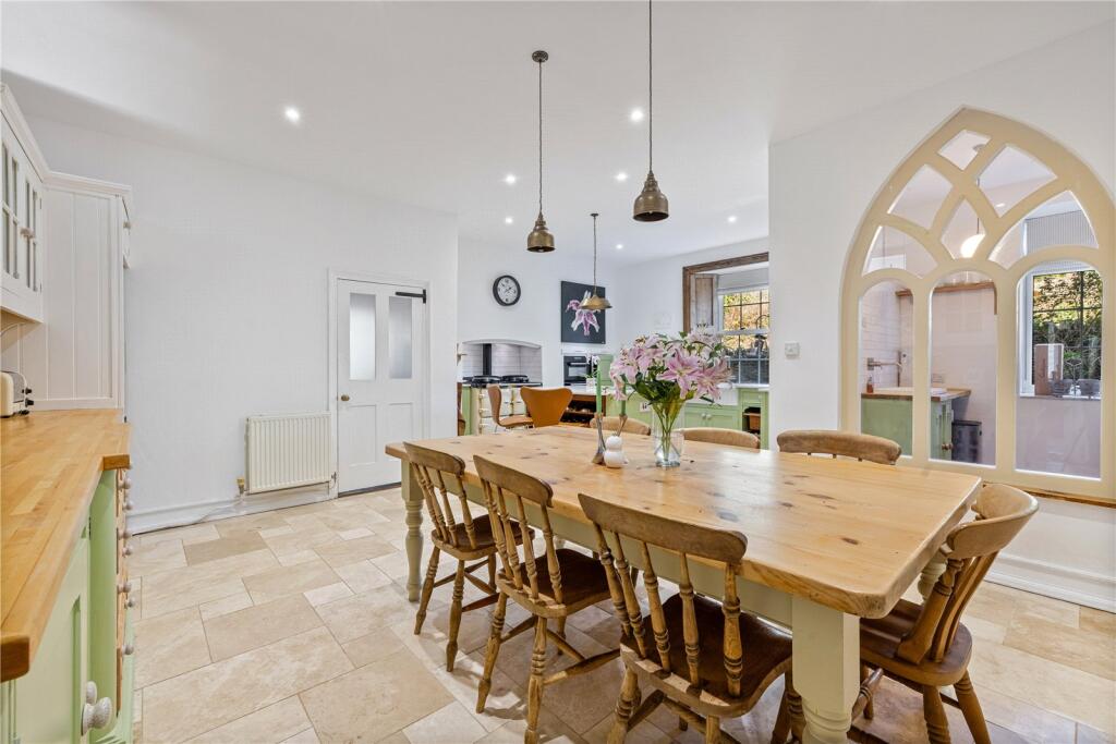 House in Torquay - More