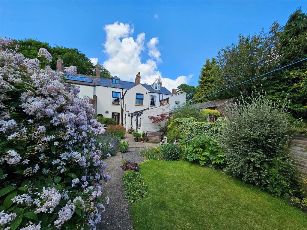 Main image of property: 17 Beverley Road, Driffield, YO25 6RX