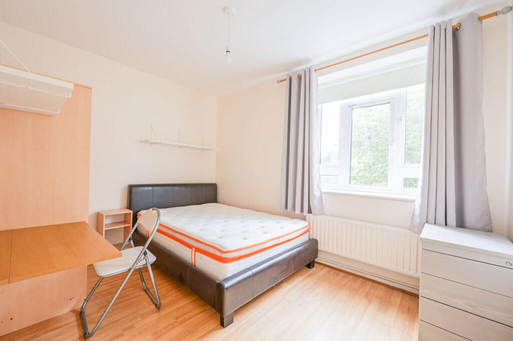 Apartment in London - View 5