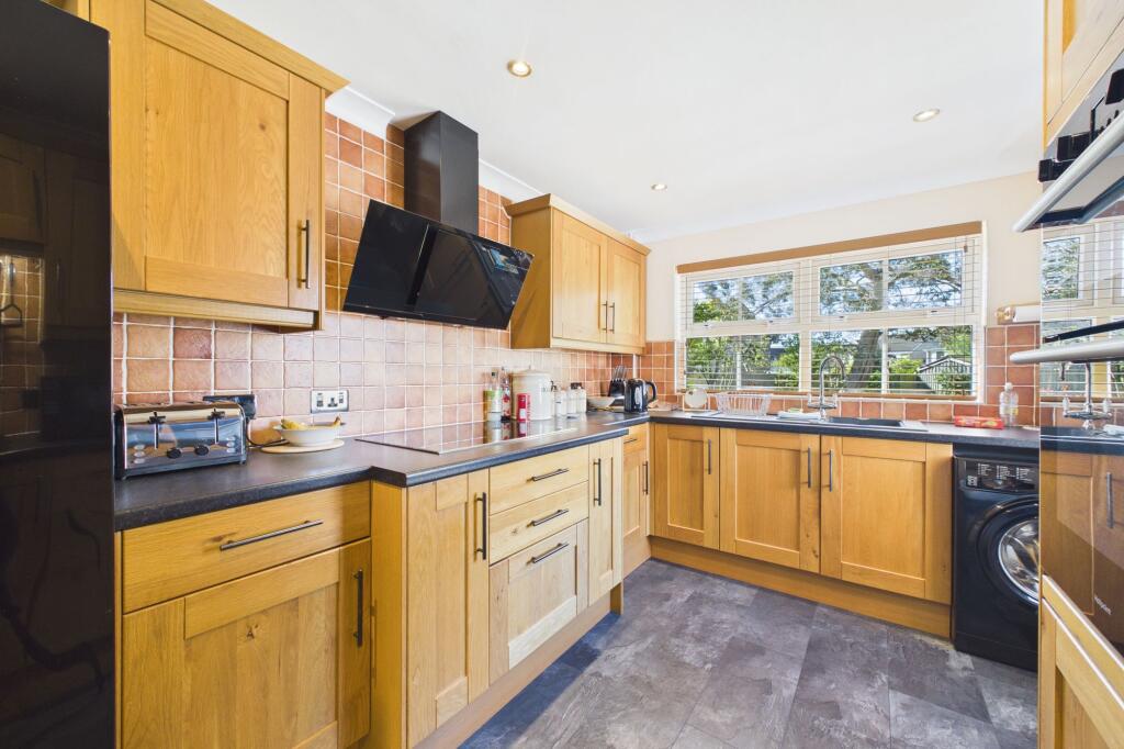 Nightingale Way, Thetford, IP24 - More