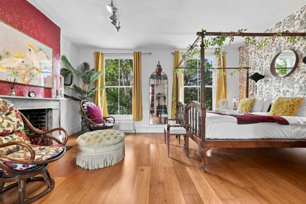 Apartment in London - View 5