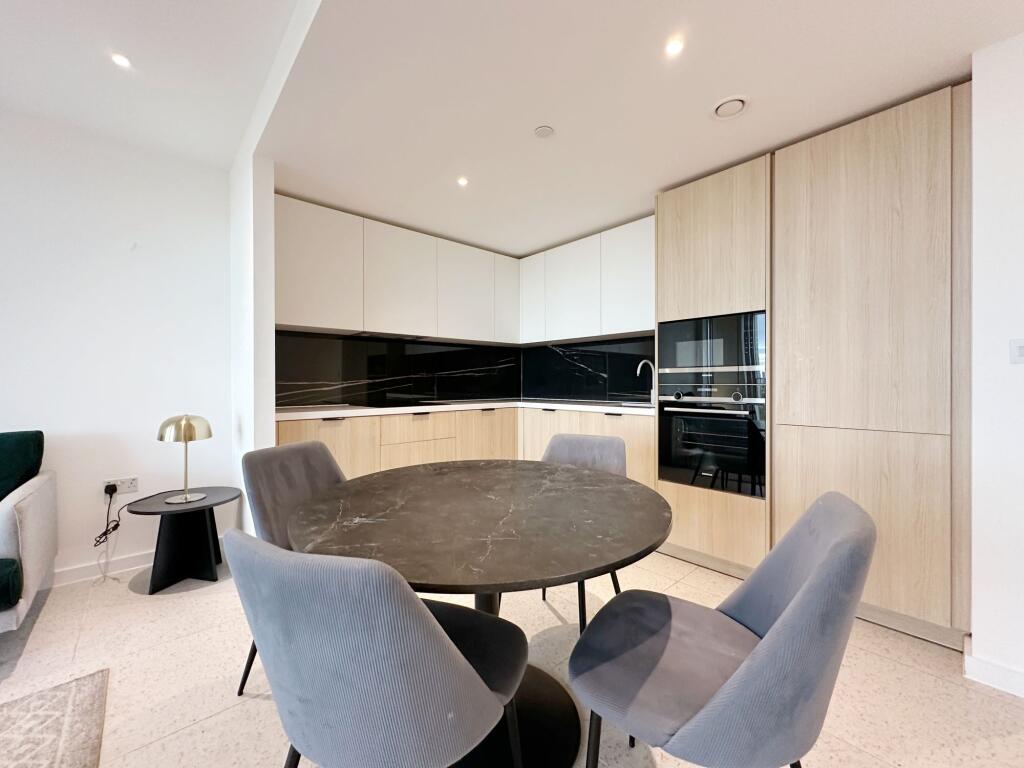 Apartment in London - View 3