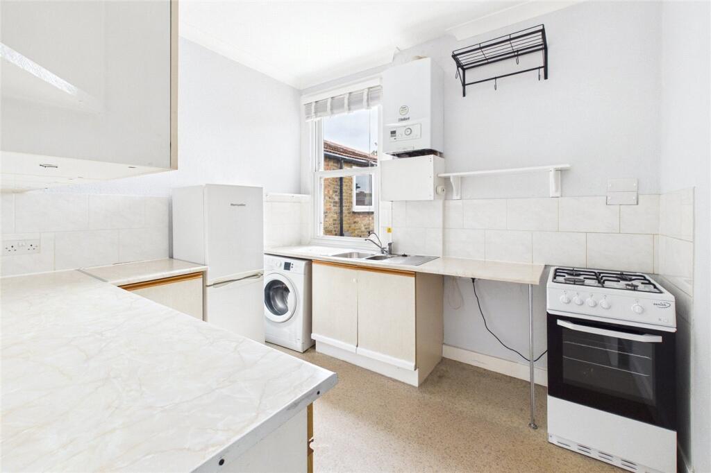 Apartment in London - View 3