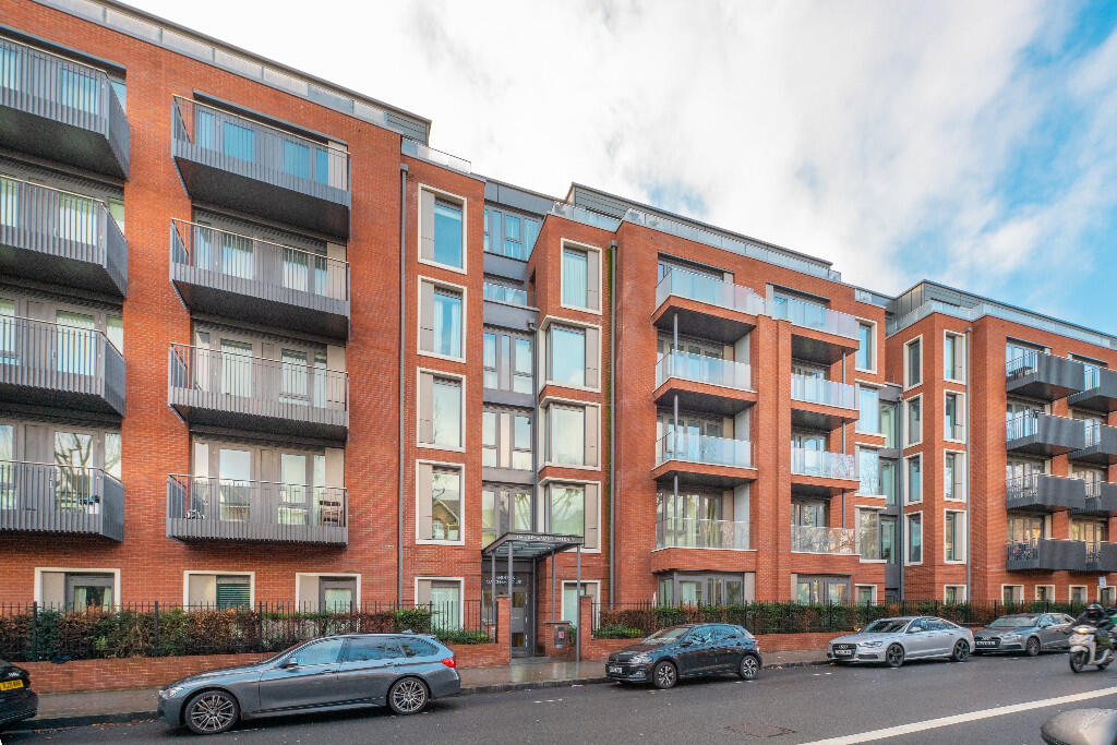 Main image of property: Glenthorne Road, London, W6