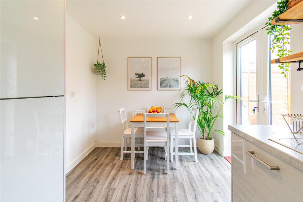 House in Thatcham, West Berkshire - View 4