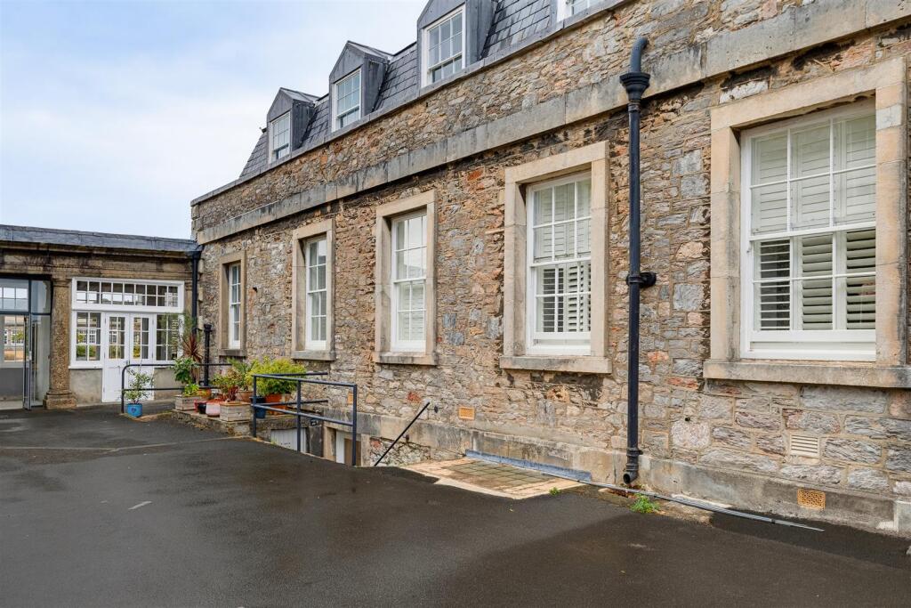 Apartment in Plymouth, Stonehouse