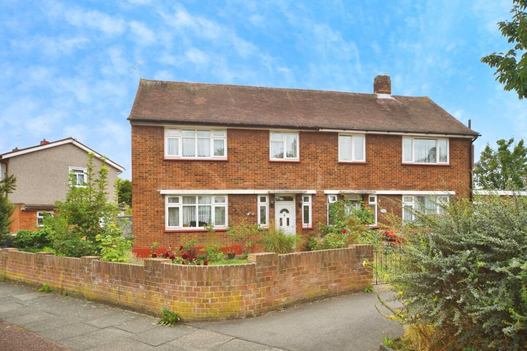 3-bed semi-detached on Park Avenue, East Ham, London, E6, £450,000