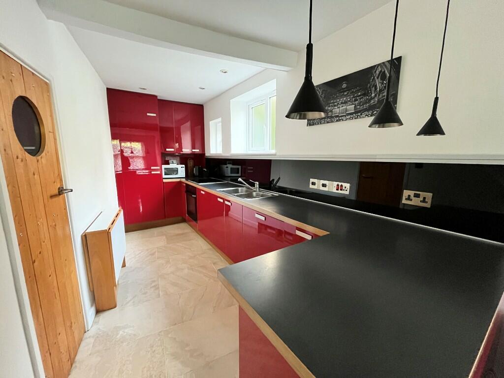 2 bedroom semi-detached house for sale in Sutton Street Flore Northants, NN7 - View 3