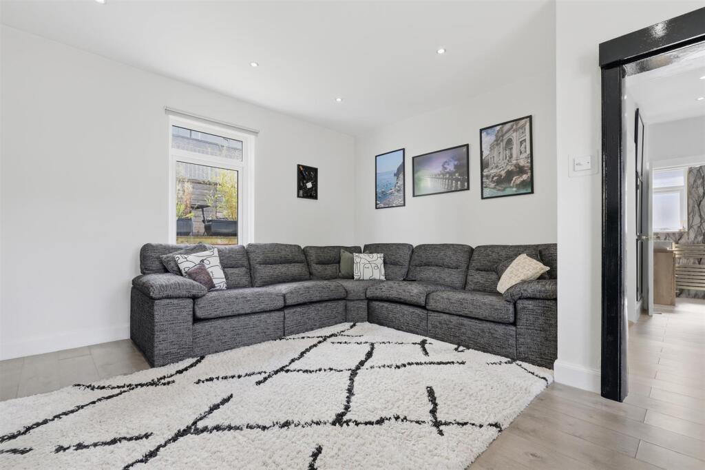 House in Glasgow - View 5
