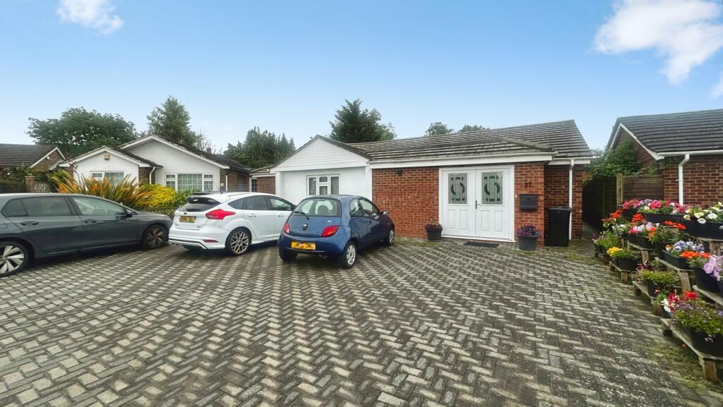 Main image of property: Saffron Close, Earley, Reading, RG6