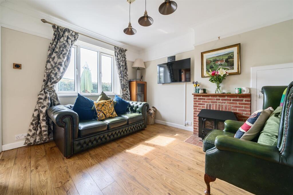 Westover, Calbourne, Newport - View 5