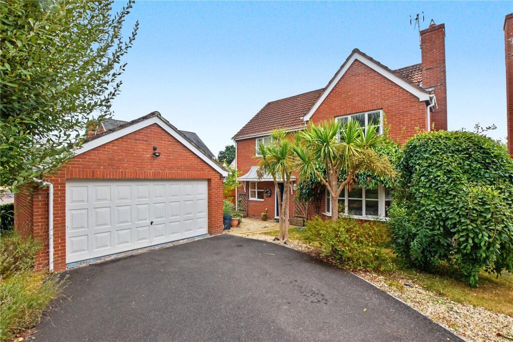 House in Taunton, Cotford St. Luke, Somerset