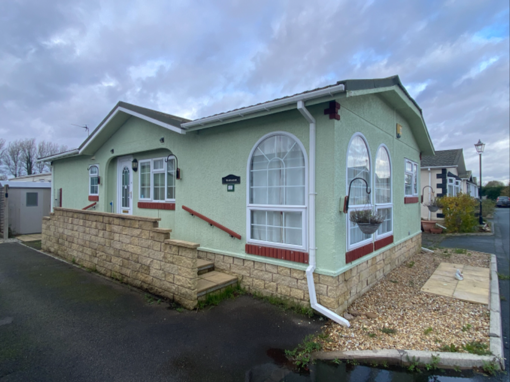 Main image of property: Oxcliffe Road, Morecambe, Lancashire, LA3