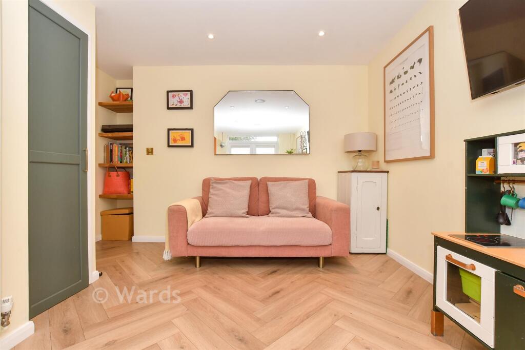 House in Canterbury - More