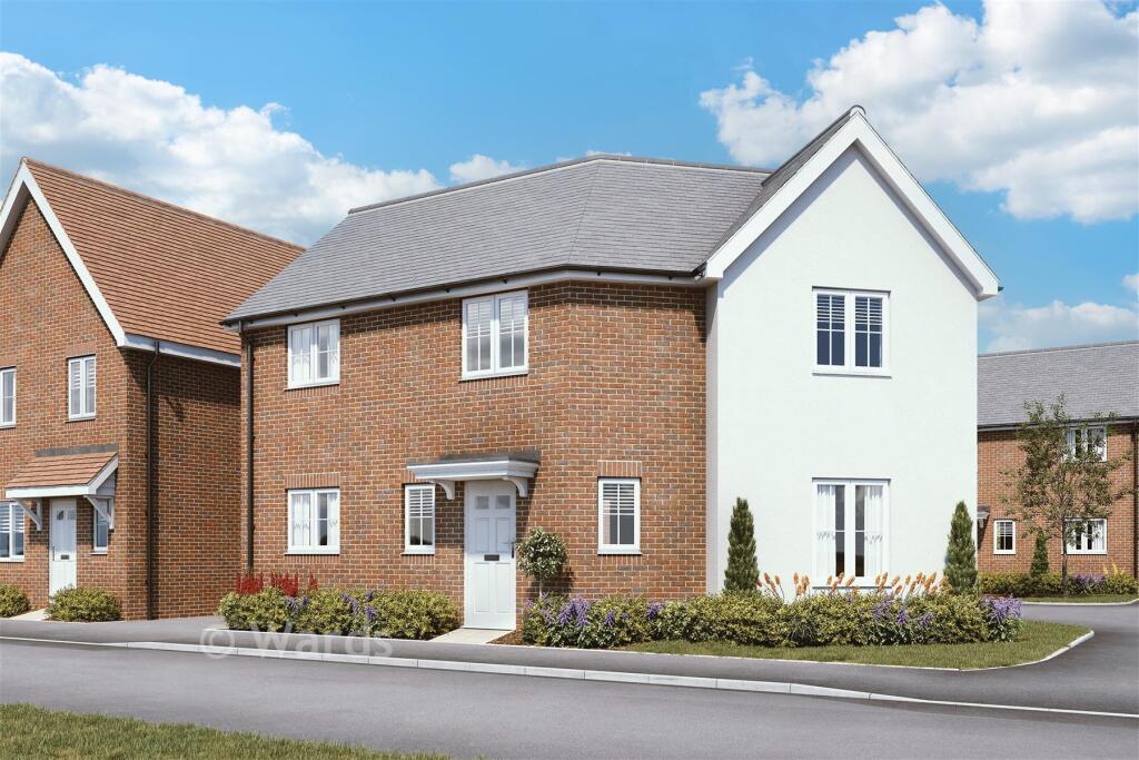 3-bed detached on Cross Road, Wellington Gardens, Walmer, Kent, £415,000