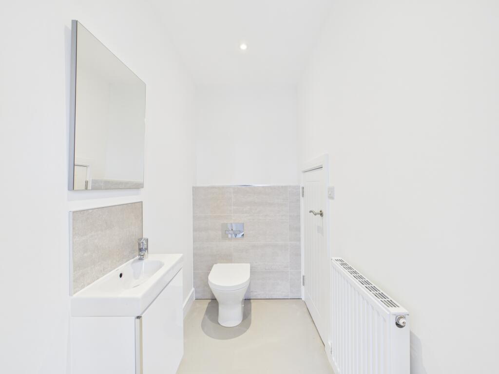House in Melton, Leicestershire - More