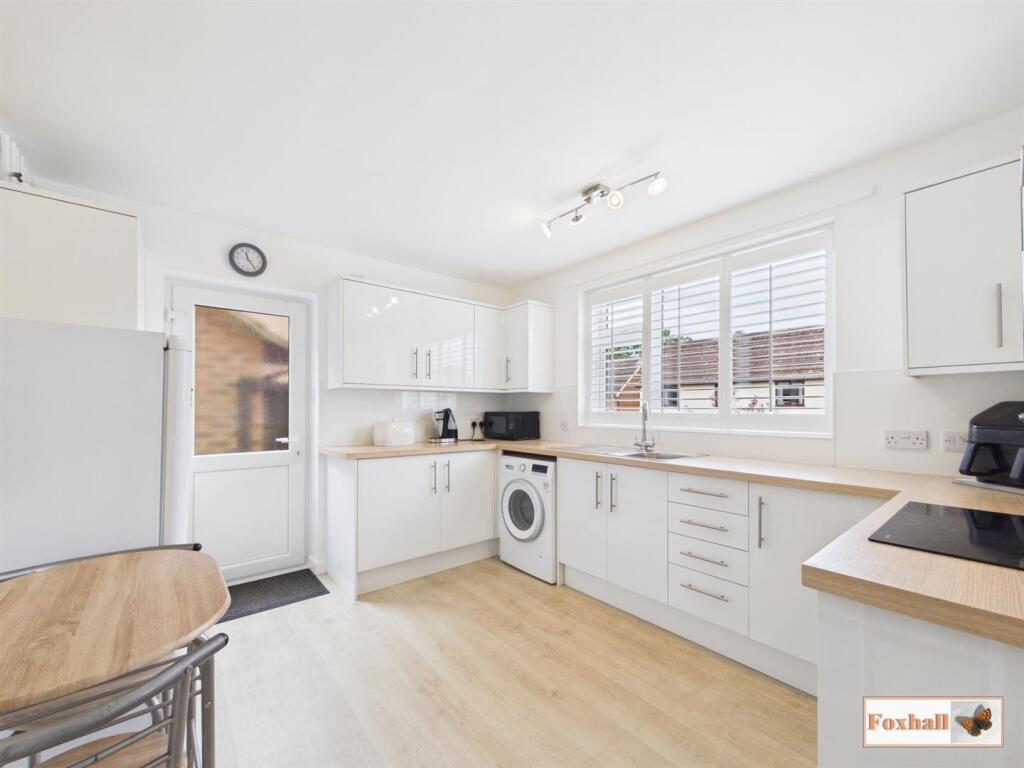 Sandpit Close, Rushmere St. Andrew, Ipswich photo 4