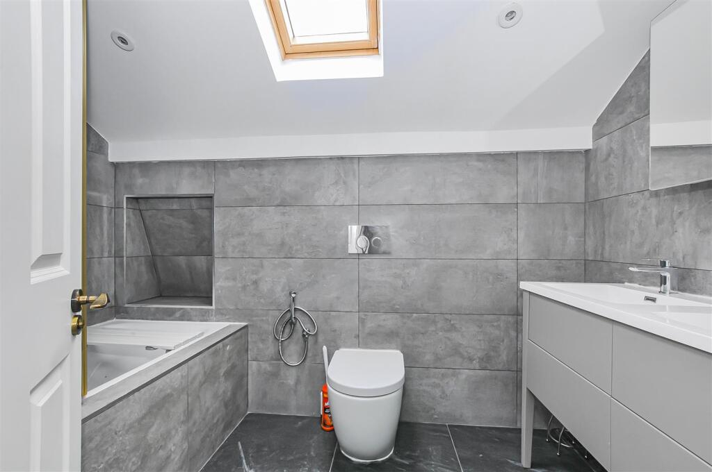 Additional image 15 of Hazel Road, Park Street, St. Albans