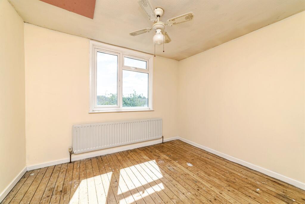 Gregory Close, Basingstoke - View 6