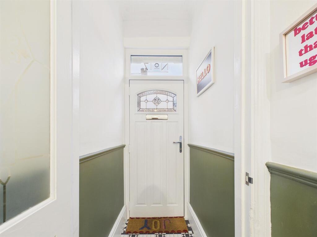 Apartment in Newcastle upon Tyne - View 5