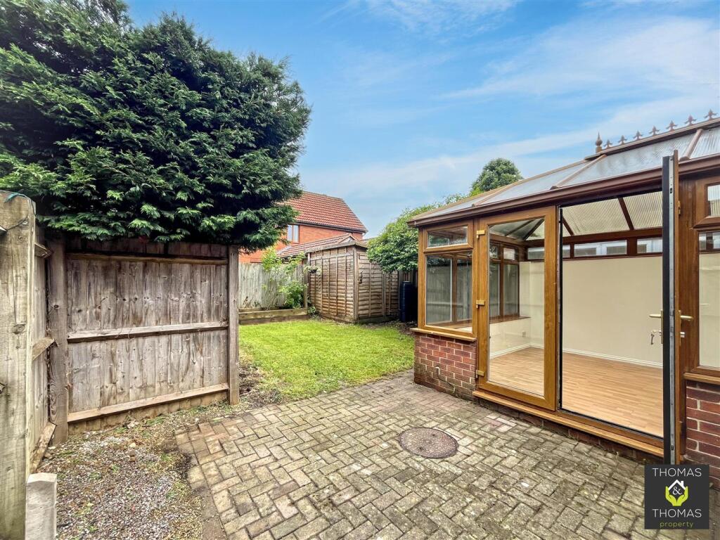 James Way, Hucclecote photo 4
