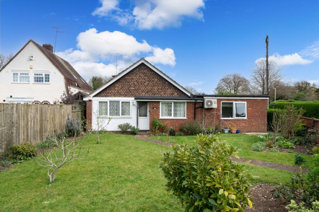 House in Dunstable, Downside, Central Bedfordshire - View 3