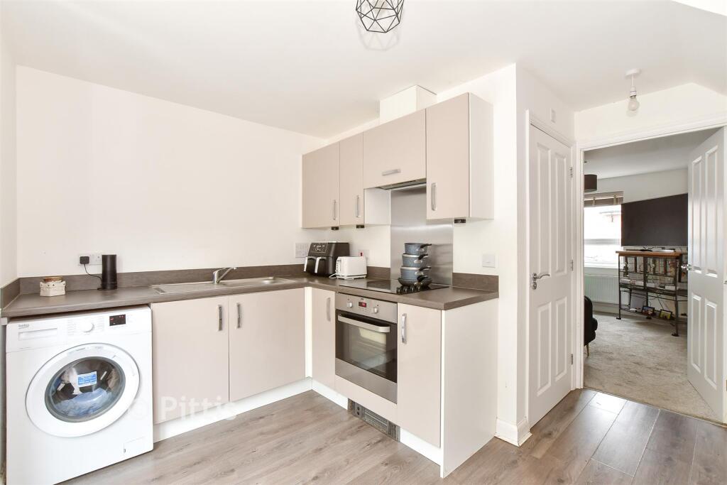 House in Newport, Pan Meadows - View 5