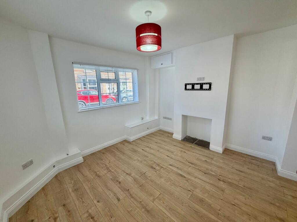 House in Taunton, Lambrook - More