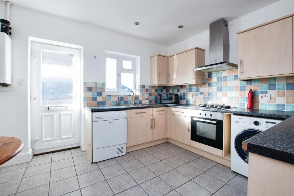 Seabourne Road, Bournemouth photo 5