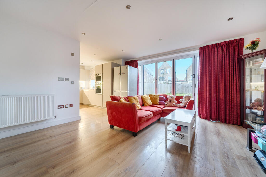 Willow Tree Drive, Waltham Cross, EN8 7 photo 4