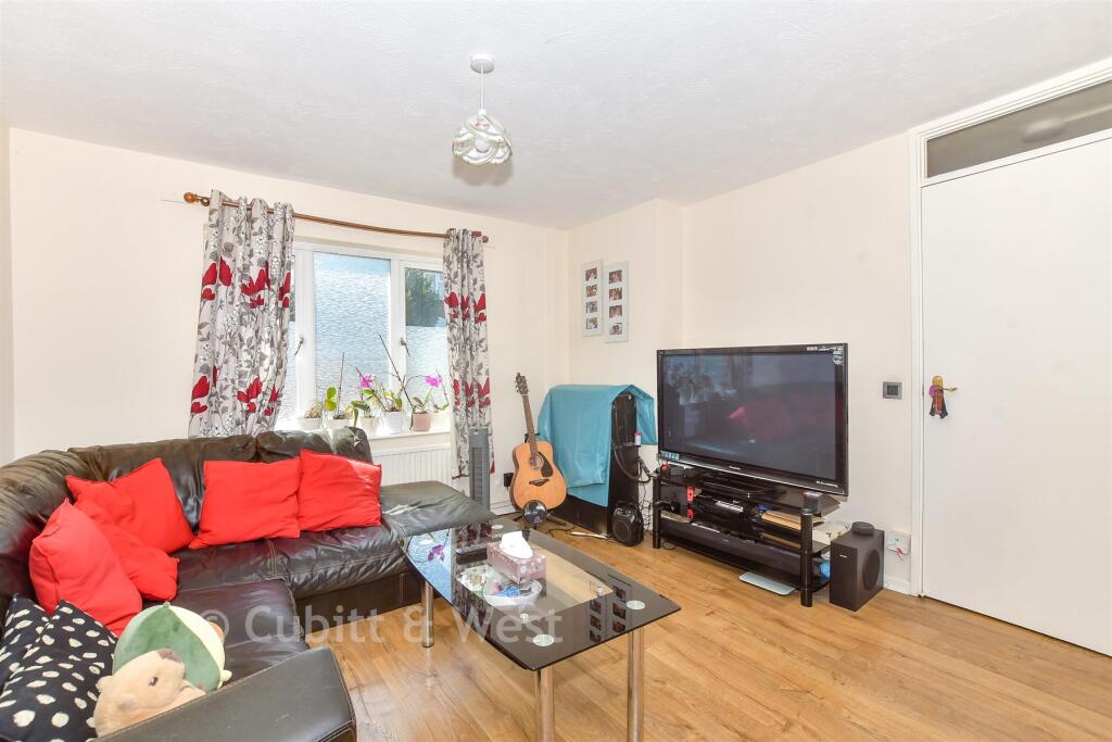 Osborne Crescent, Chichester, West Sussex - View 3