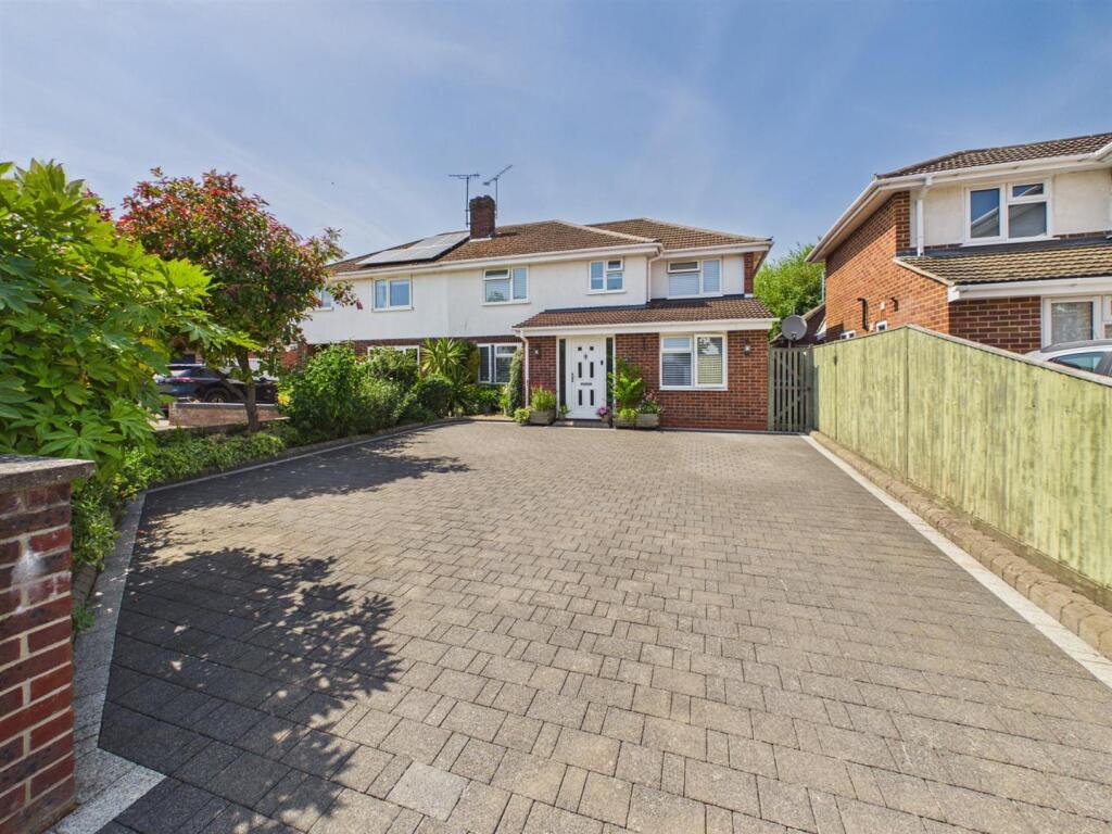 Main image of property: Ventnor Road, Tilehurst, Reading