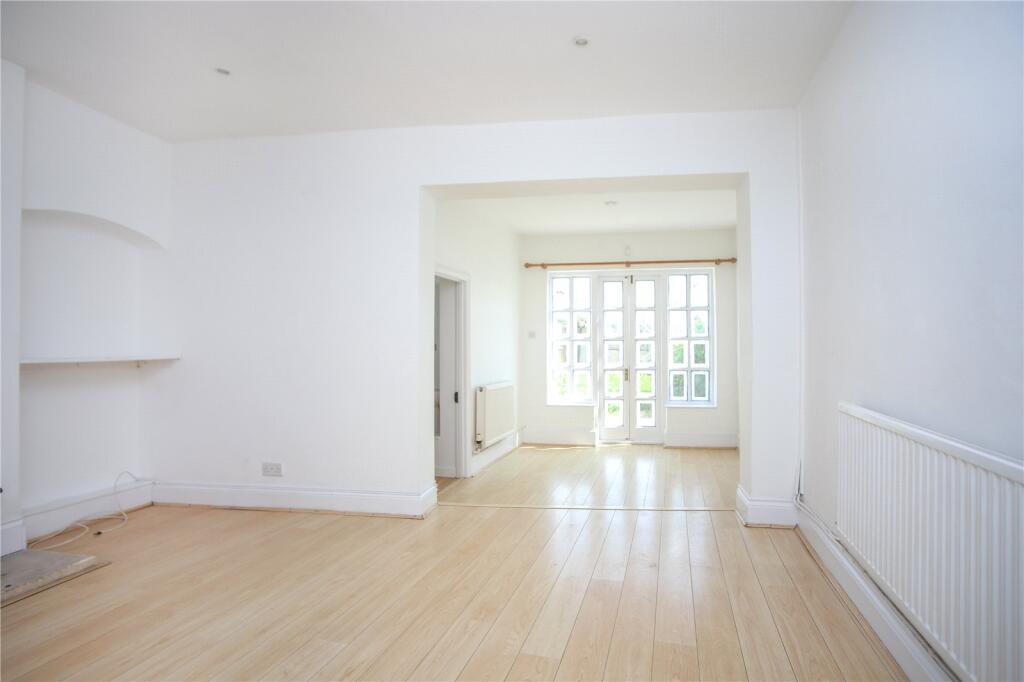 Main image of property: Great Norwood Street, Cheltenham, Gloucestershire, GL50