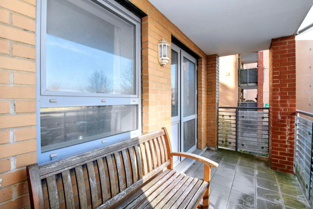 Apartment in Stevenage - View 5