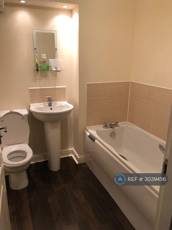 Apartment in Glasgow - View 4