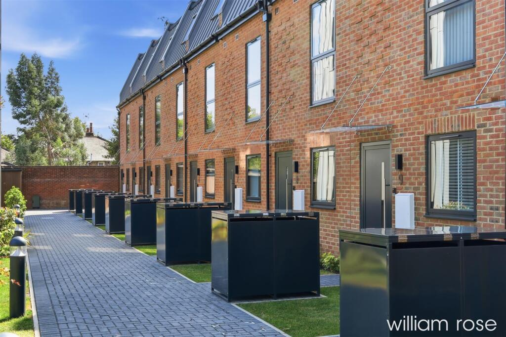 House in Ilford - View 3