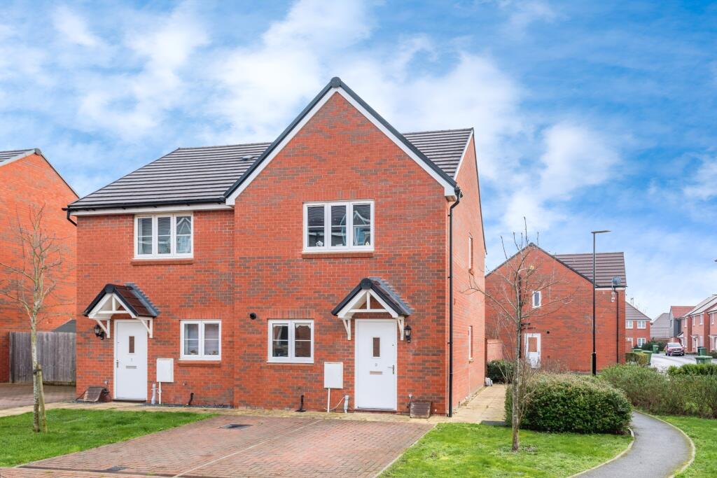 Main image of property: Willow Pike, Abingdon, OX14