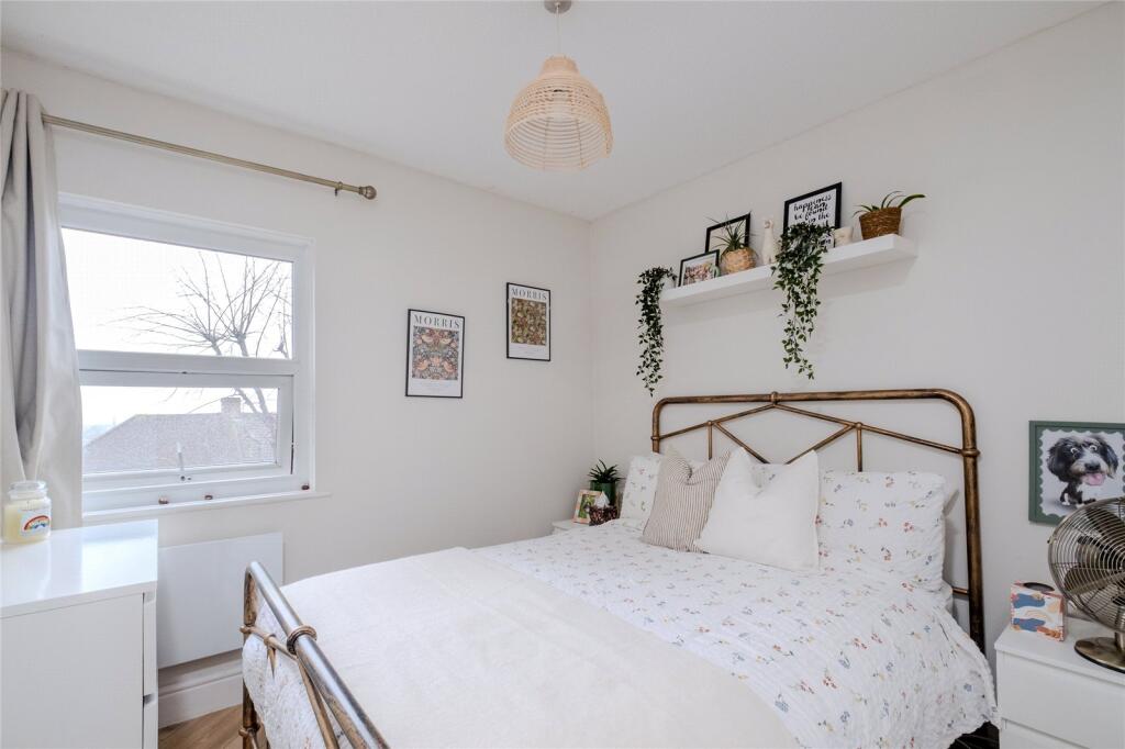 Leigham Court Road, London, SW16 photo 4