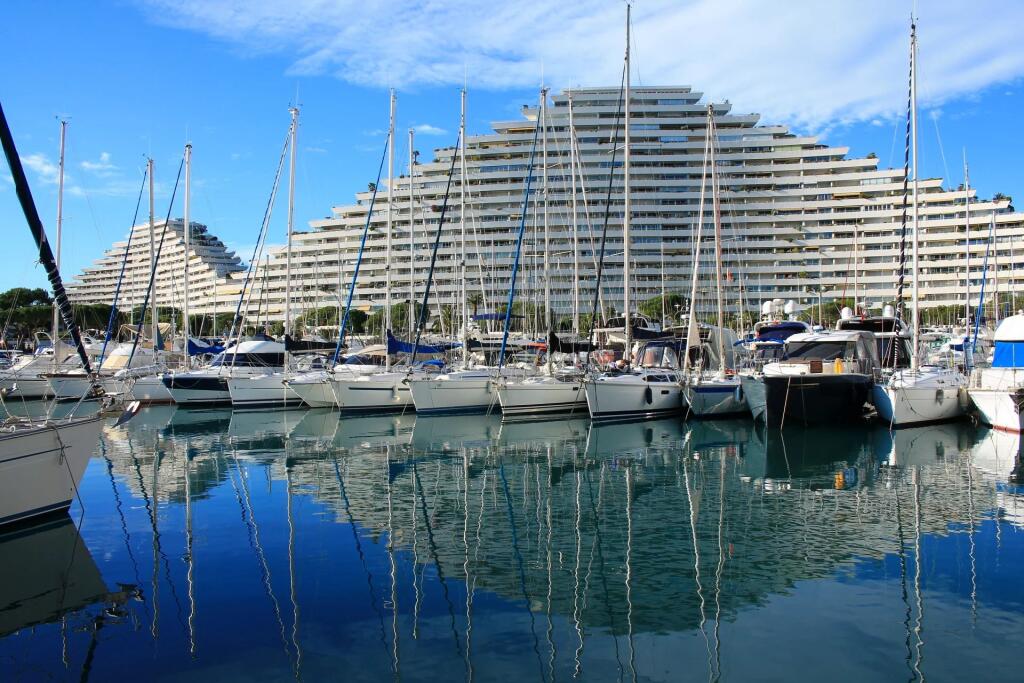 Main image of property: Provence-Alps-Cote d`Azur, Alpes-Maritimes, Villeneuve-Loubet