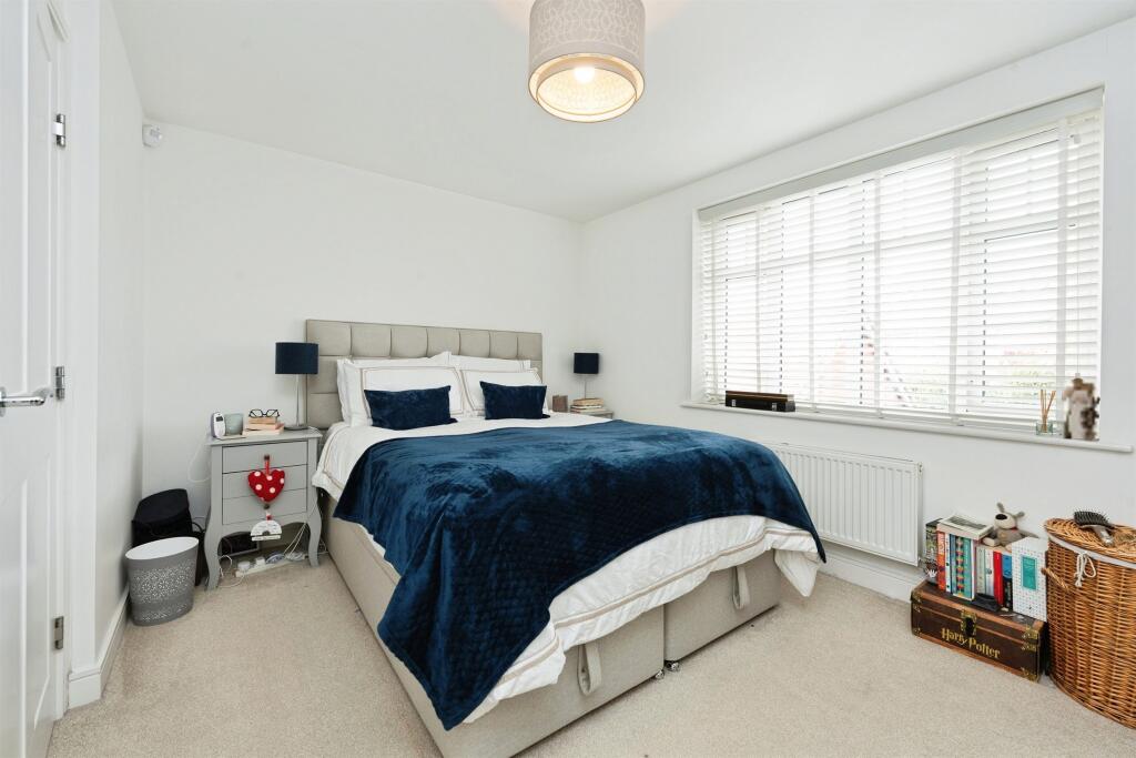 House in Watford - View 5