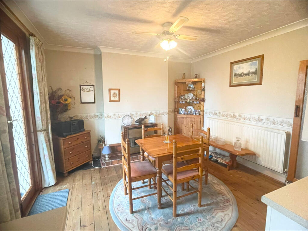 House in Gravesham, Kings Farm - View 5
