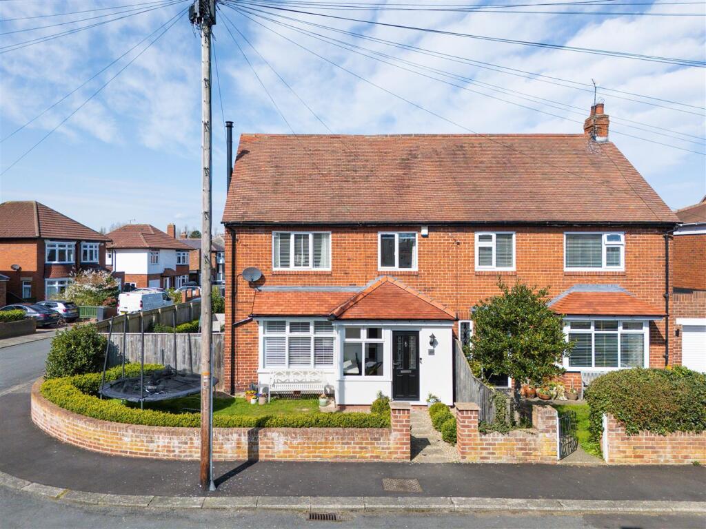 Main image of property: The Avenue, Loansdean, Morpeth, NE61