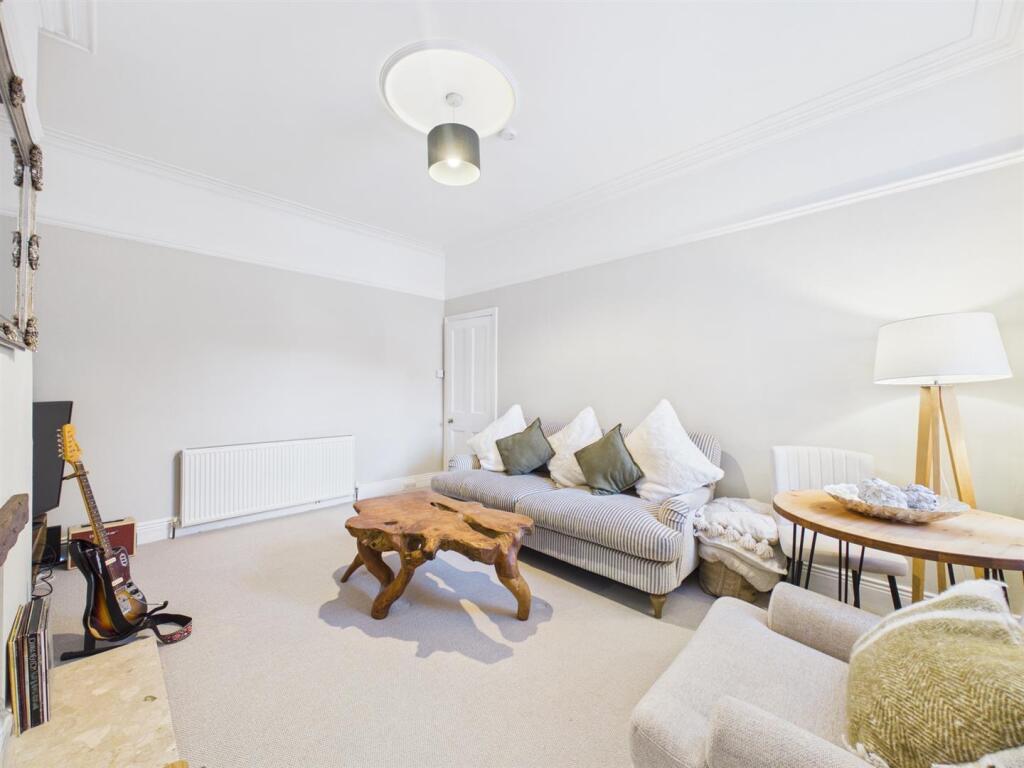 Apartment in North Tyneside, North East - View 3