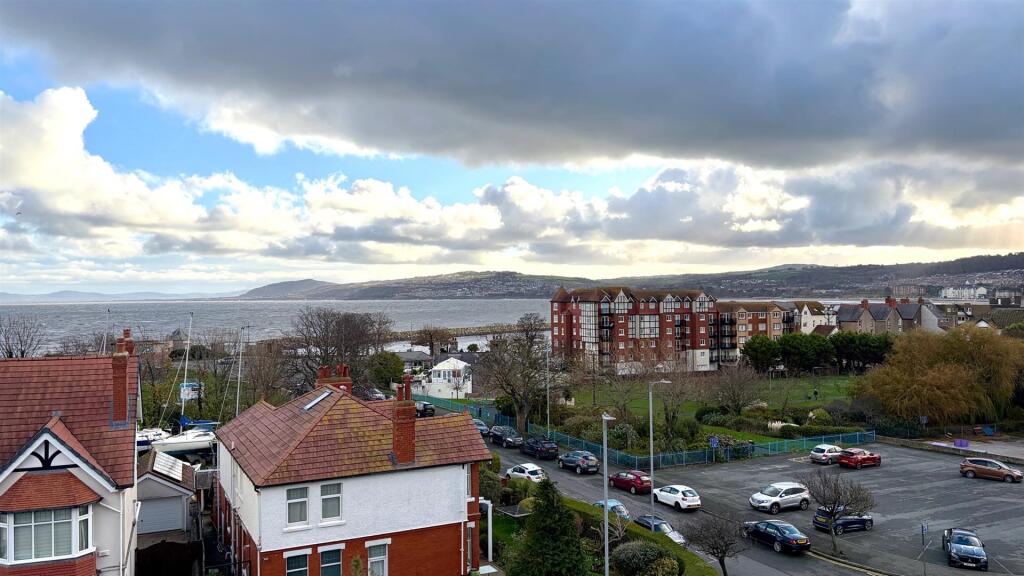 Abbey Road, Rhos On Sea, Colwyn Bay photo 3