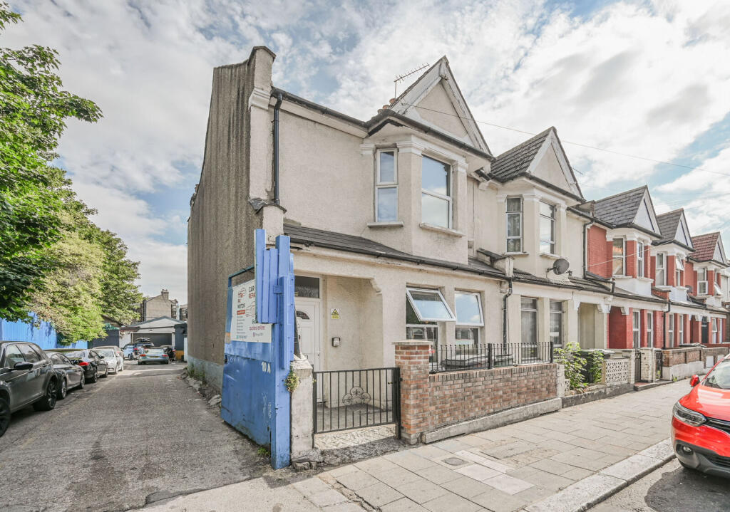 Main image of property: Tottenham, London, N17