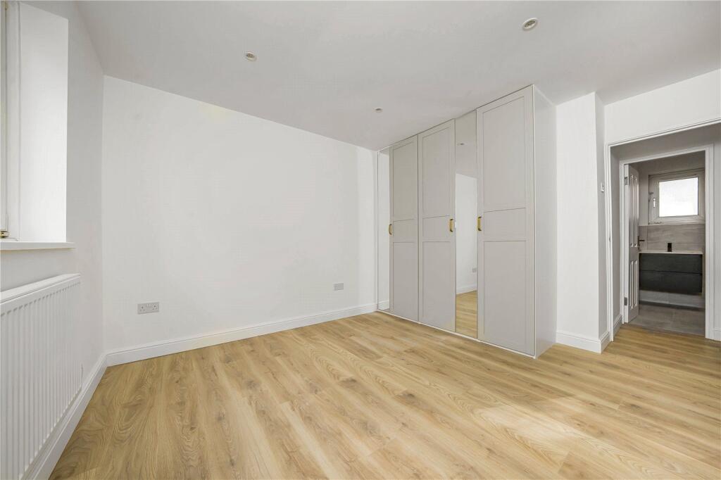 Beames House, Deeley Road, London, SW8 photo 2