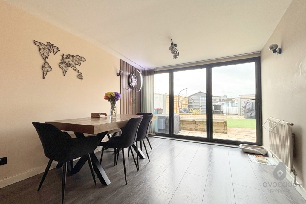House in Woodley, Wokingham - View 3