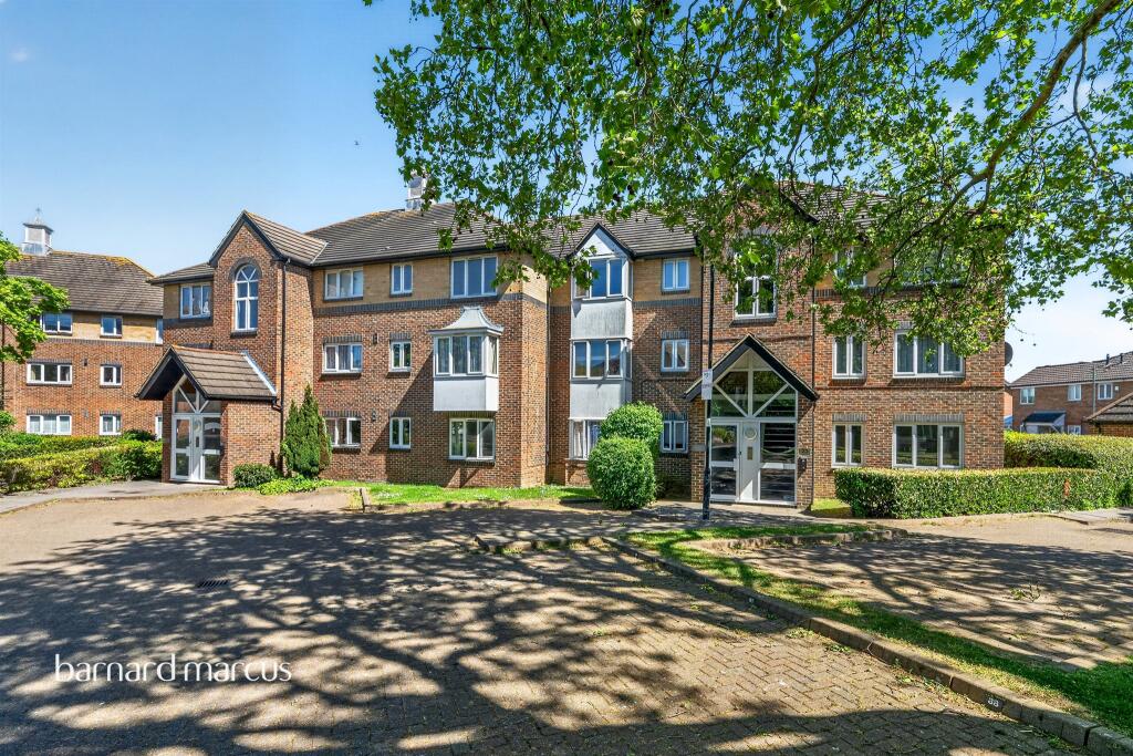 Main image of property: Cotswold Way, Worcester Park