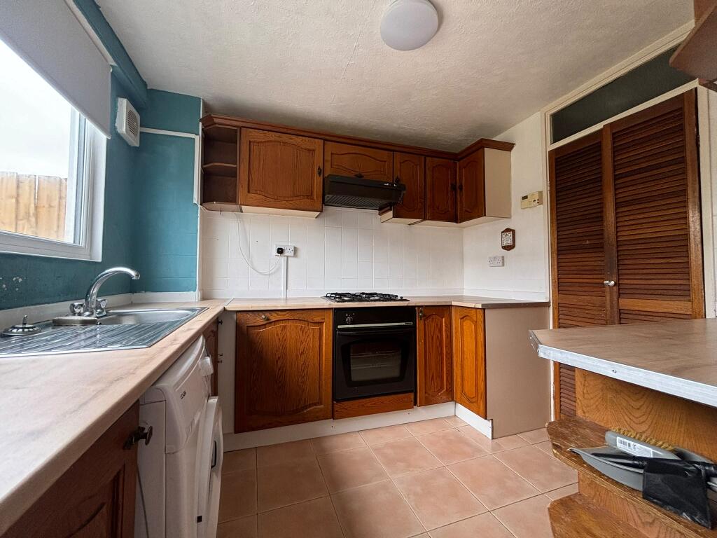 House in Solihull, Smith's Wood - View 4