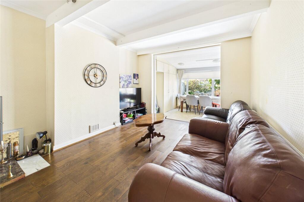 House in London - View 3